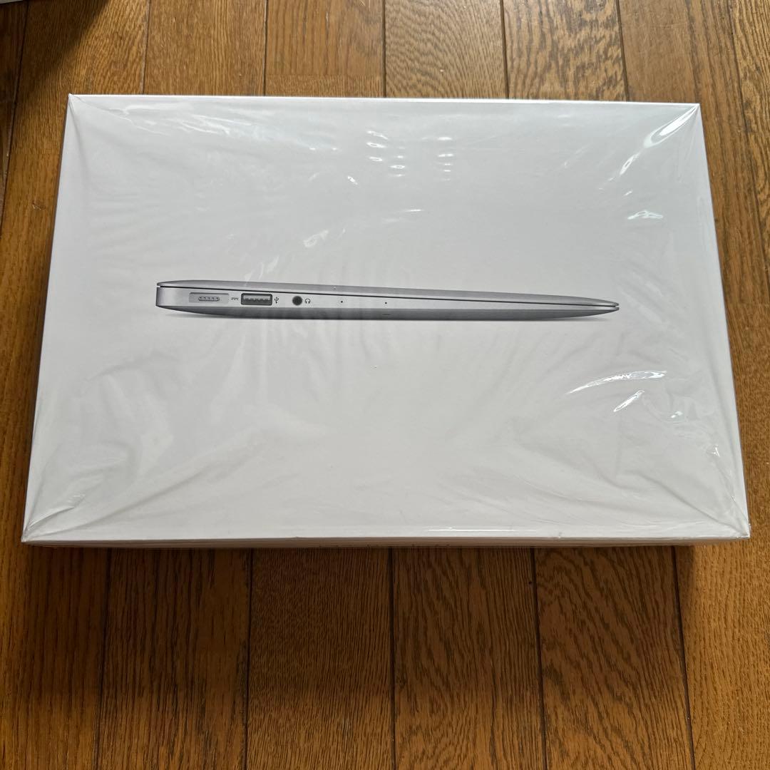 Apple MacBook Air 11インチ　250GB 外箱付き
