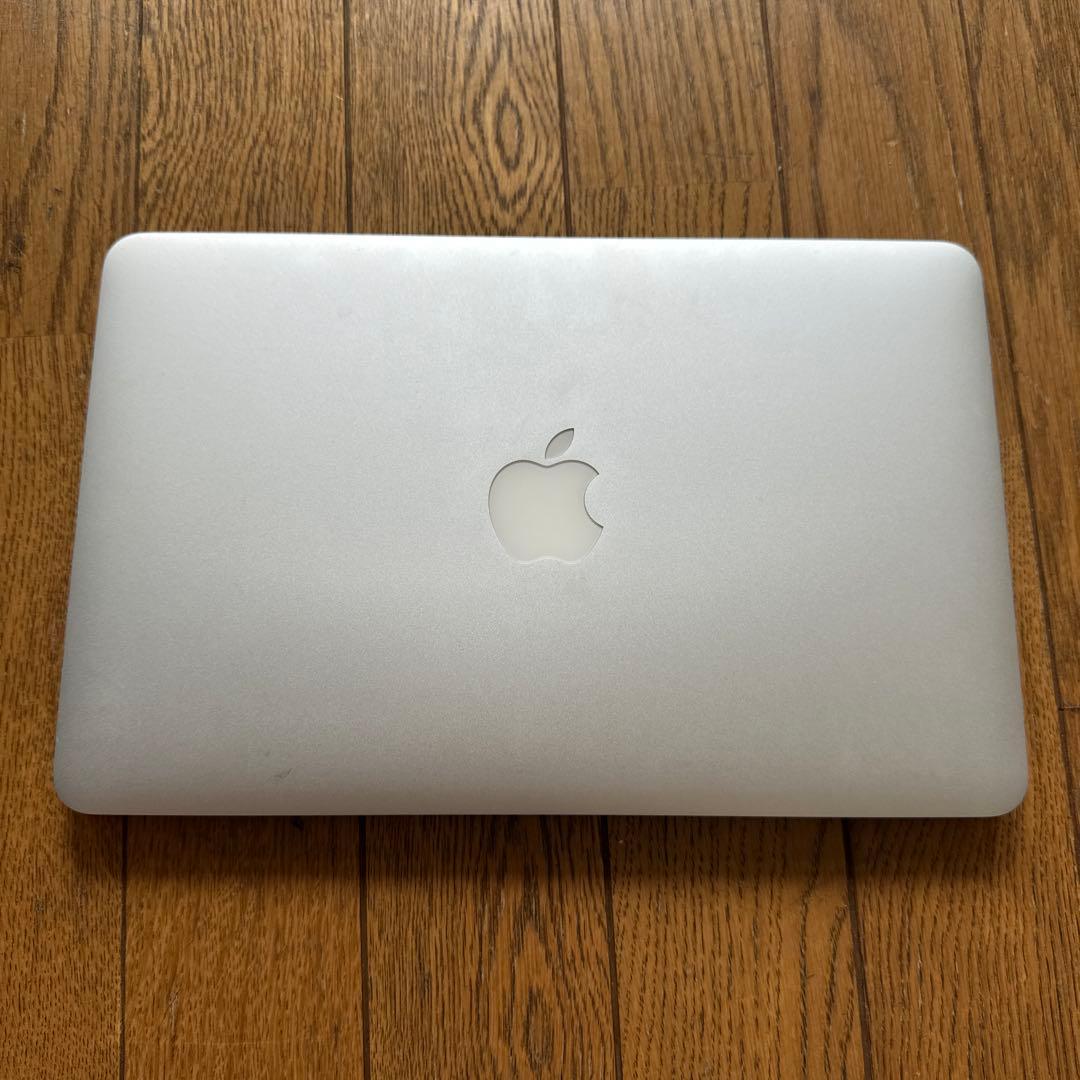 Apple MacBook Air 11インチ　250GB 外箱付き