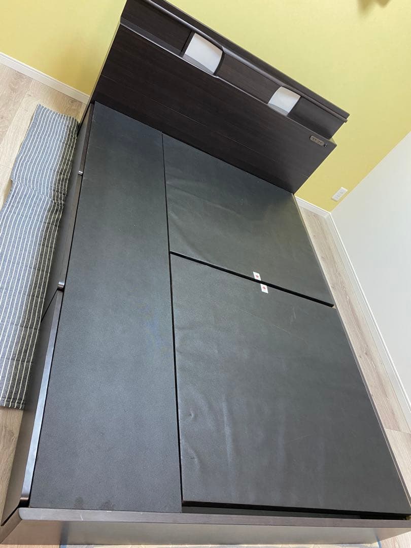 ダークブラウン ダブルベッドフレーム