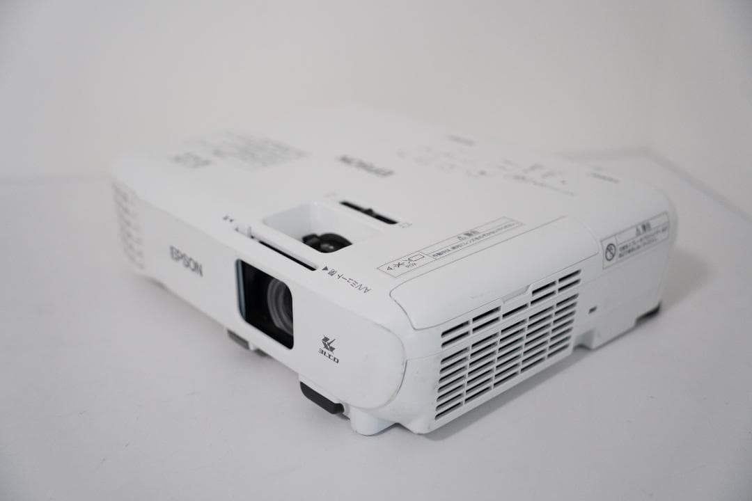 EPSON ハイビジョン EB-W06！ランプ使用時間少！天吊金具・ケーブル付き