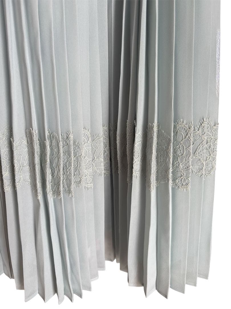 値下げ！ToBeChicレーストリム付きライトブルードレス 46