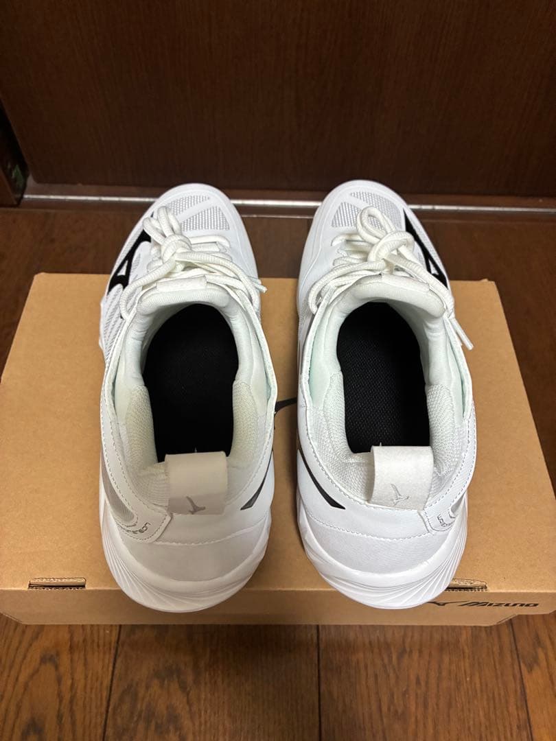 新品未使用　ミズノウェーブディメンション　26.5 バレーボールシューズ