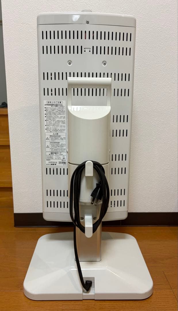 コロナ　遠赤外線電気ストーブ　コアヒート　AH-128R　2018年製