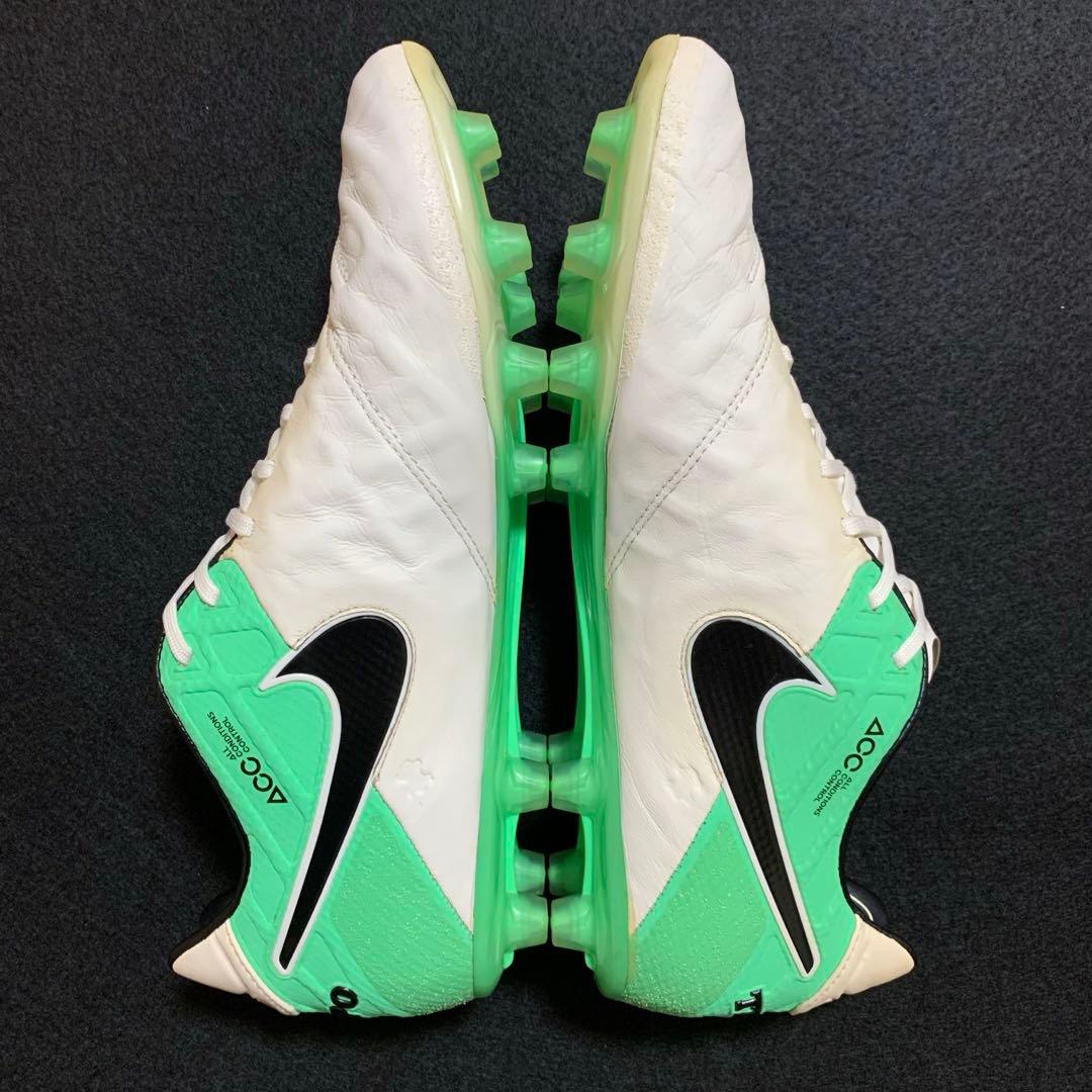 【極美品】NIKE ティエンポ レジェンド 6 HG-E