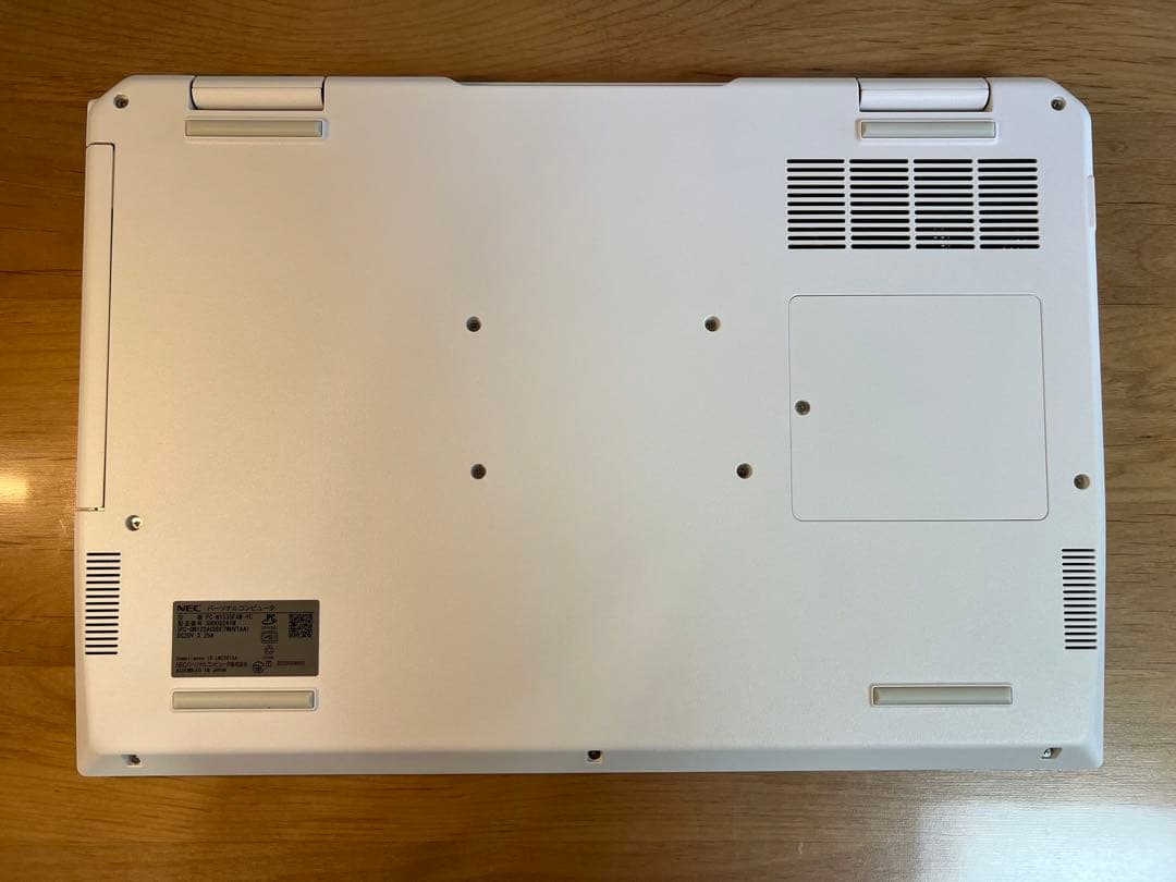 i*o様 延長保証たっぷり使用30分　極美NEC ノートPC PC-N1535F