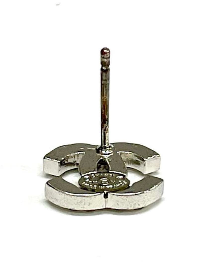 正規品CHANELココマークストーンピアス　片方