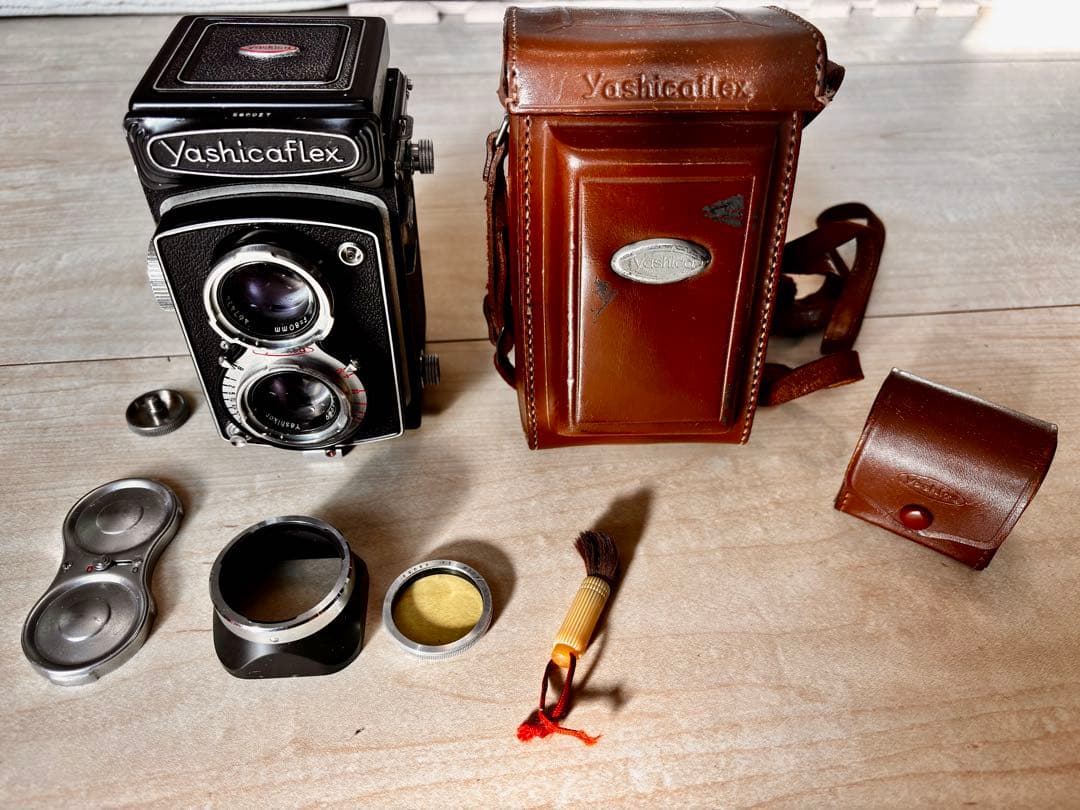 限定値下げ　yashicaflex 80mm f3.5 C型 専用革ケース付き