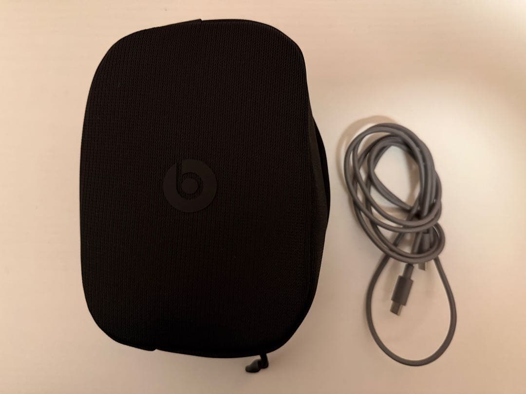 Beats Solo4 ヘッドフォン　ブラック