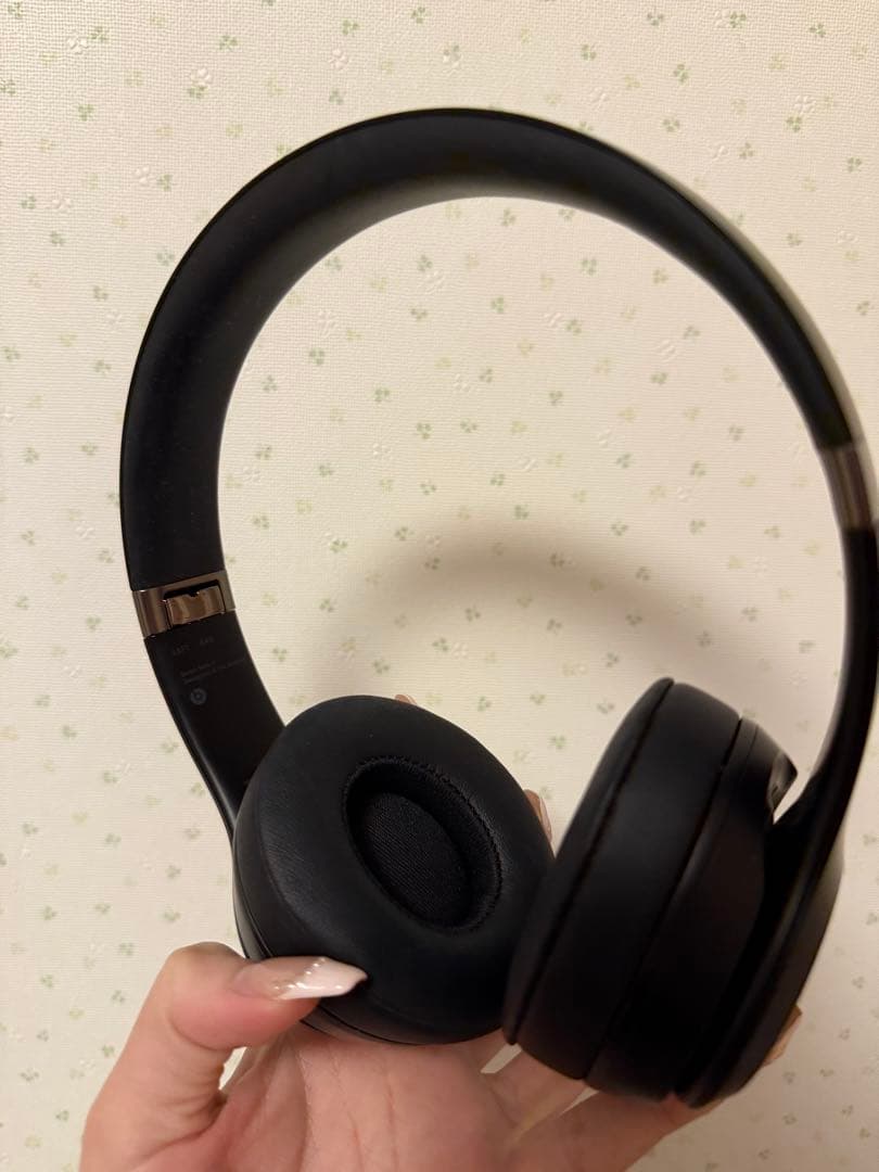 Beats Solo4 ヘッドフォン　ブラック