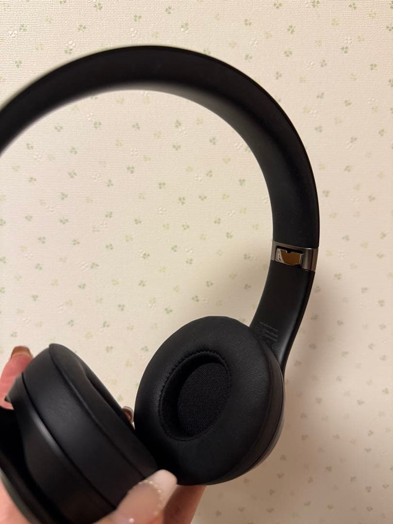 Beats Solo4 ヘッドフォン　ブラック