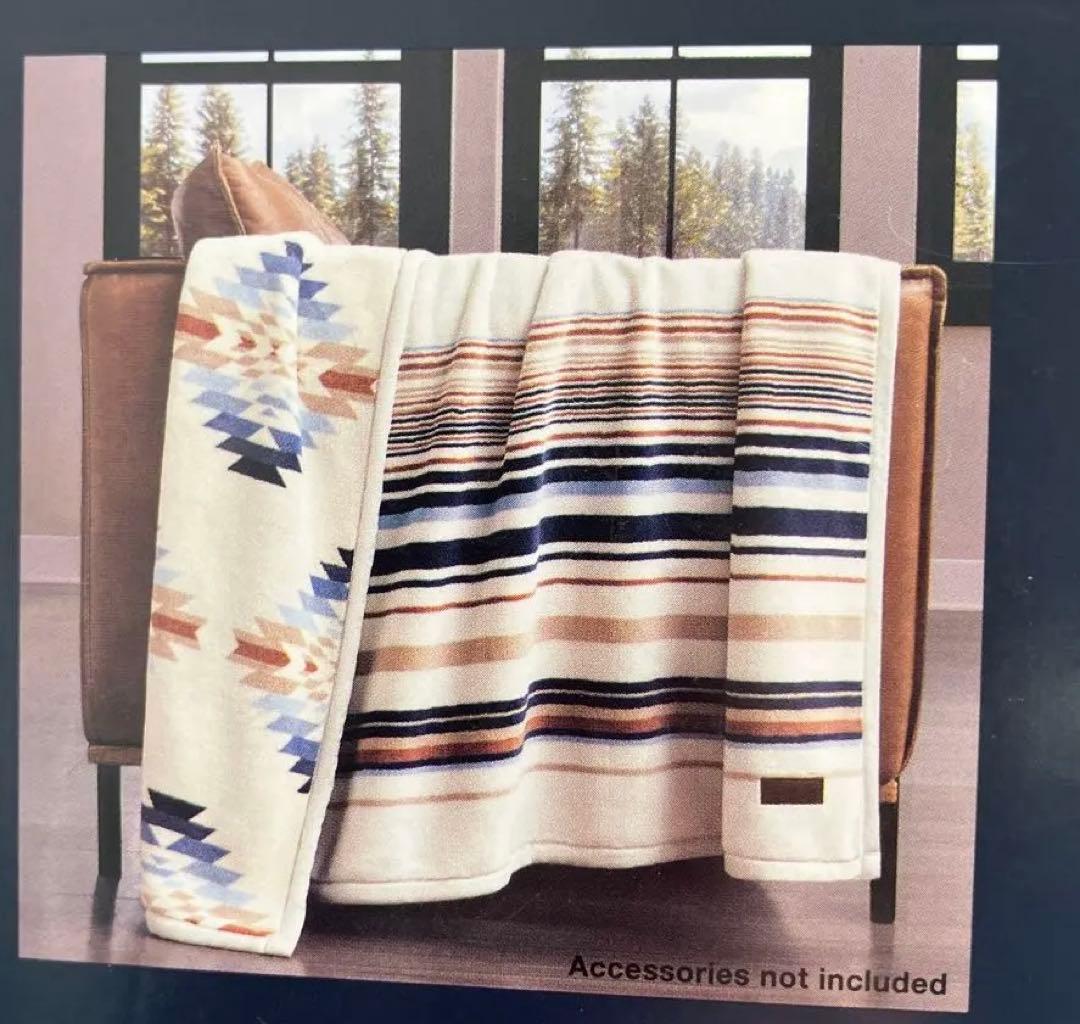 即日発送　２枚柄違い　PENDLETONリバーシブルブランケット　コストコ