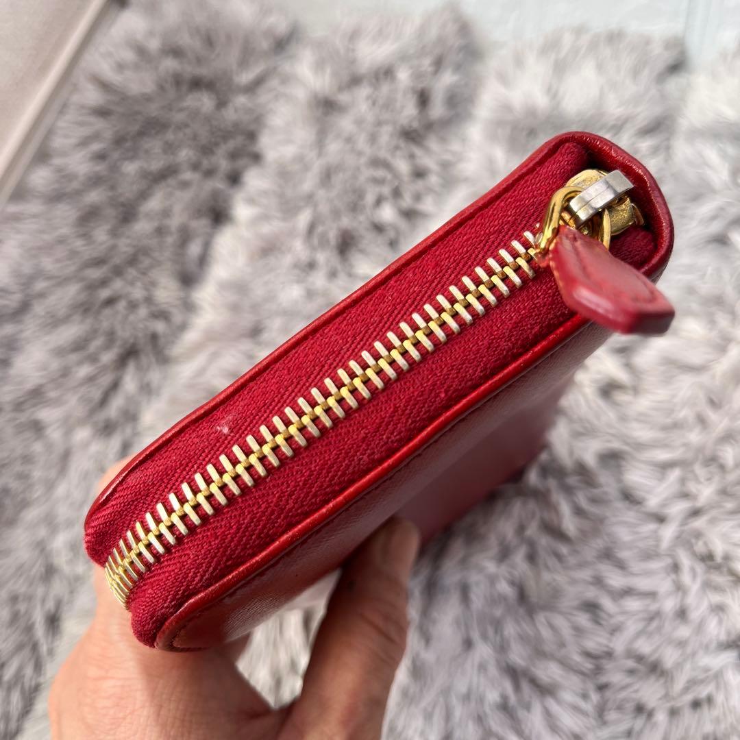 良品✨PRADA サフィアーノ　ラウンドジップ　メタルロゴ　レッド　長財布