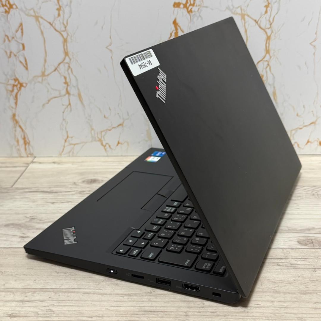 Lenovo ThinkPad ノートPC第11世代 i5 8GB SSD256