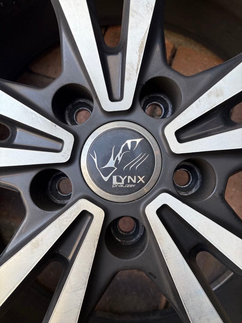 ヨコハマタイヤ　アイスガード　225/60R17 アルファードスタッドレスタイヤ