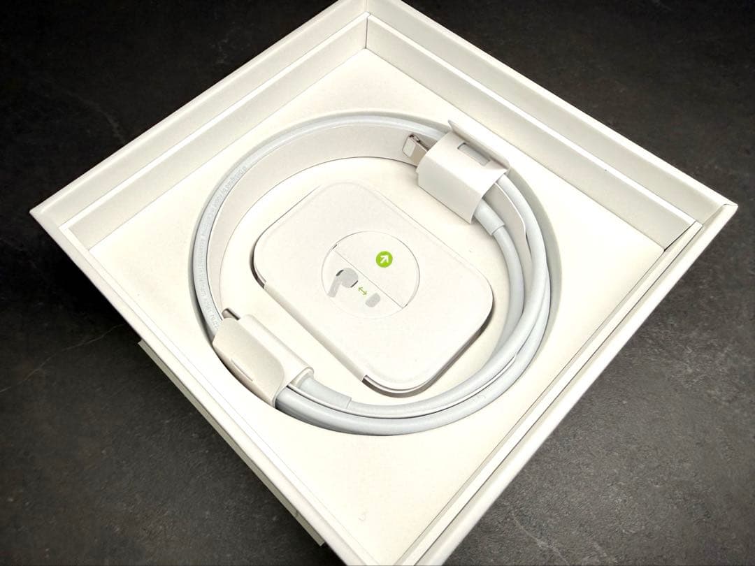 AirPods Pro (第2世代) 本体 ワイヤレスイヤホン MQD83J/A