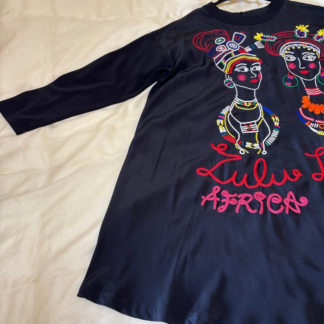 【美品】✨トクコプルミエヴォル✨二人の女性で豪華な刺繍のチュニック❣️