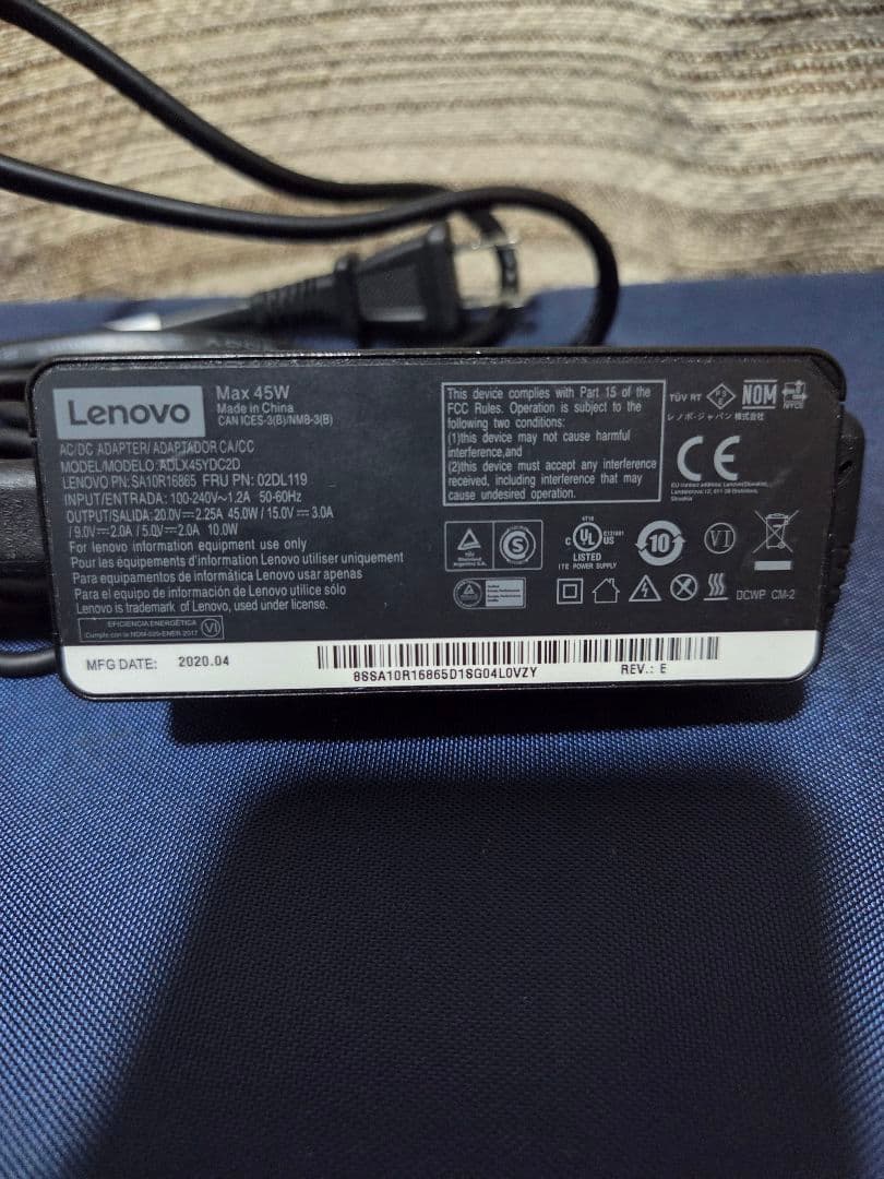 レノボ ThinkPad X280 第8世代 Core i7 メモリ16GB