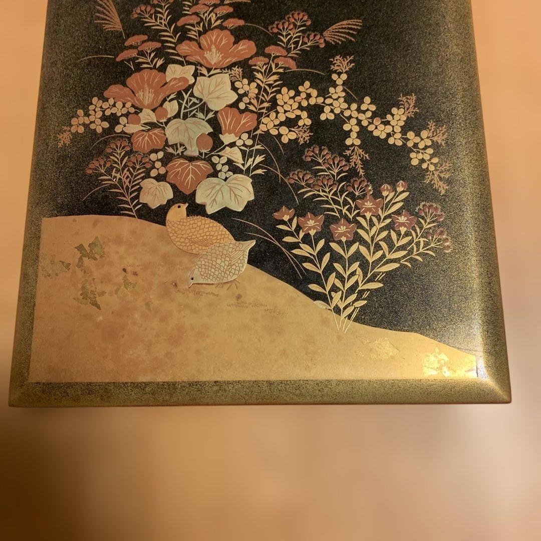 漆器重箱 花と鳥のデザイン
