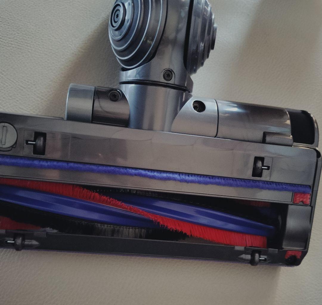 【新品未使用】Dyson カーボンファイバーブラシ　DC48