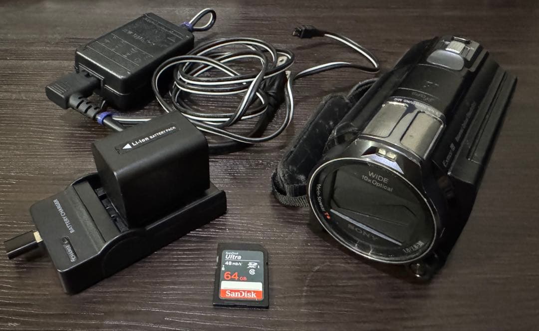 SONY HDR-CX720V (0.7倍の広角レンズ・大容量バッテリー付)