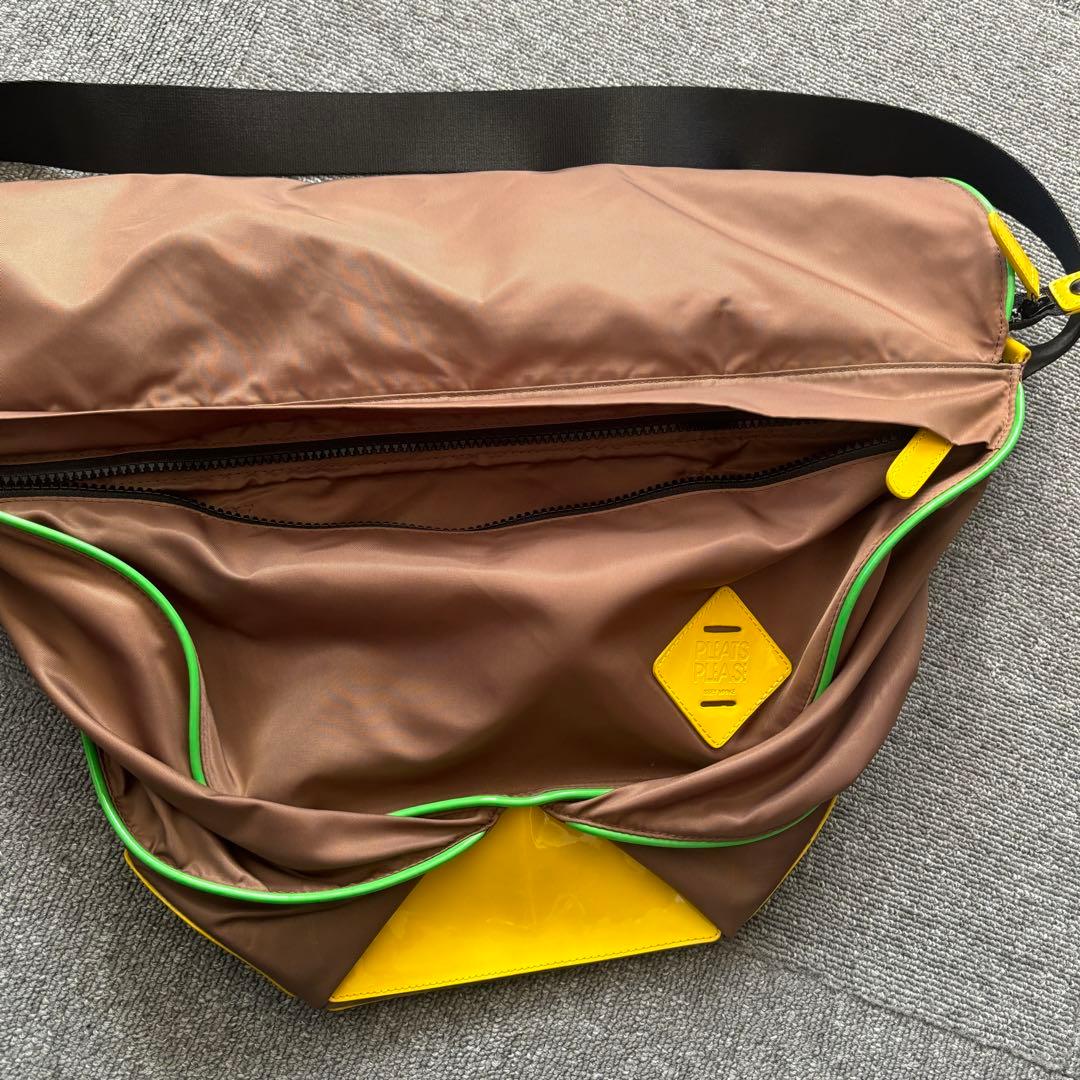 ISSEY MIYAKE 変形バッグ