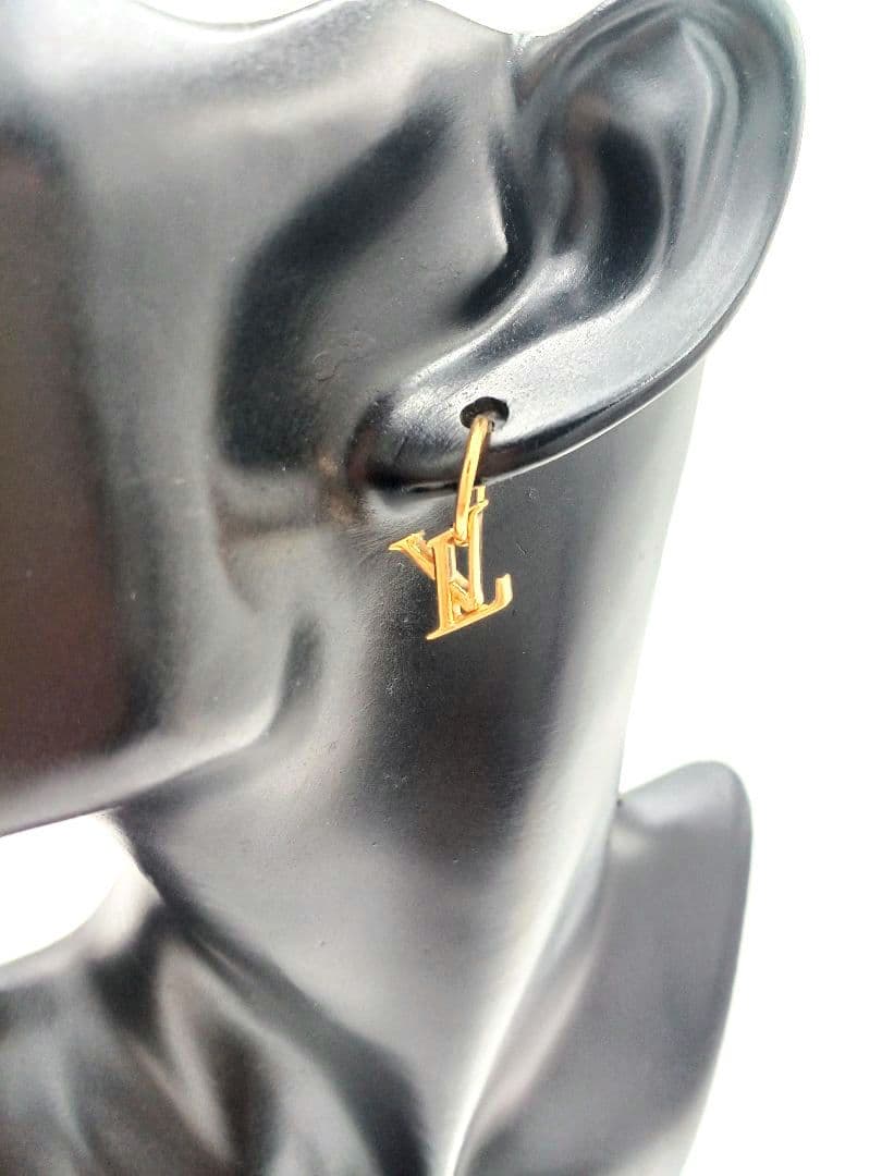 ヴィトン Louis Vuitton LVロゴ フローラ ピアス(ゴールド)