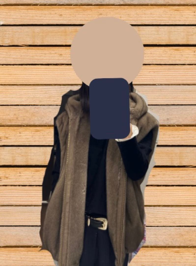 1/25まで限定価格Curensology ファーベスト※肩幅サイズ調整してます