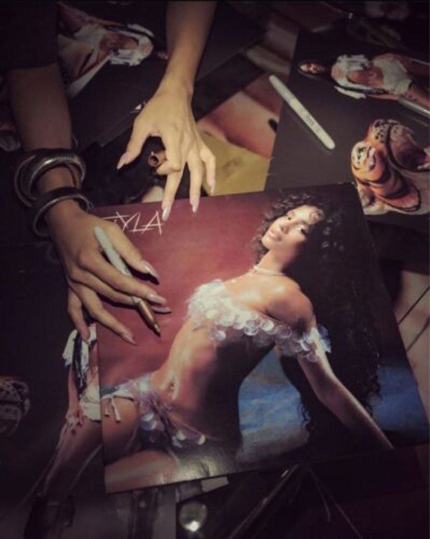 ★Tyla公式直筆メッセージ付サイン&LP★WATER★タイラ