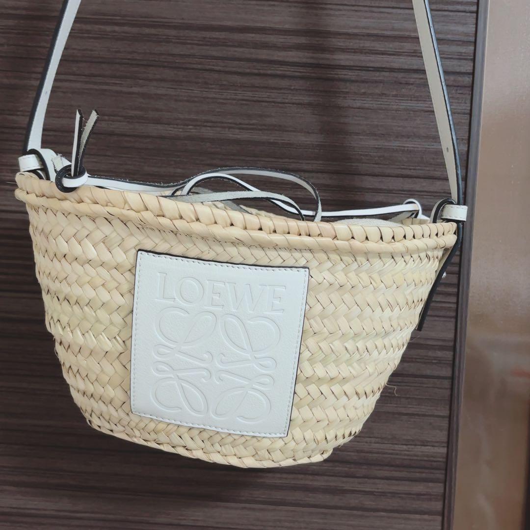 LOEWE ロゴ入り かごバッグ