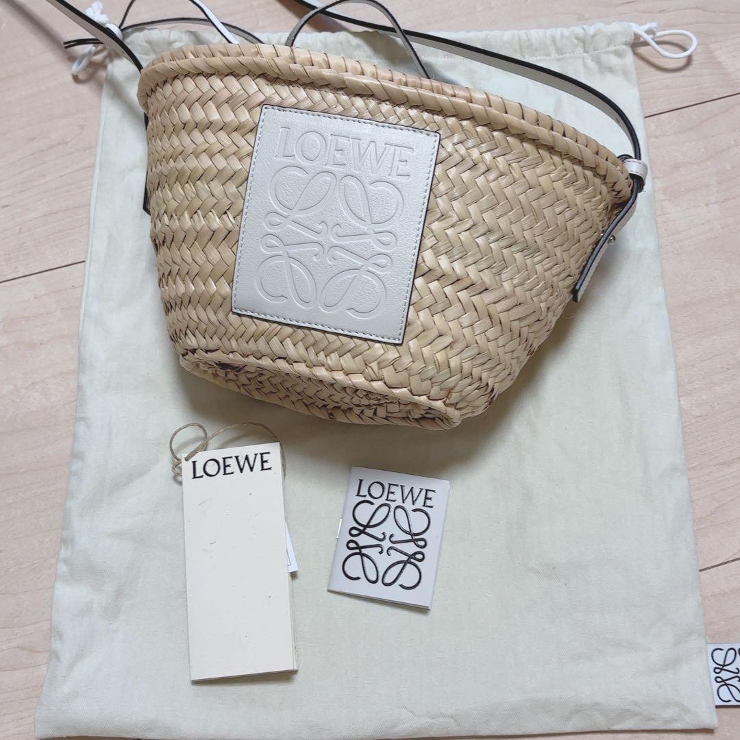 LOEWE ロゴ入り かごバッグ