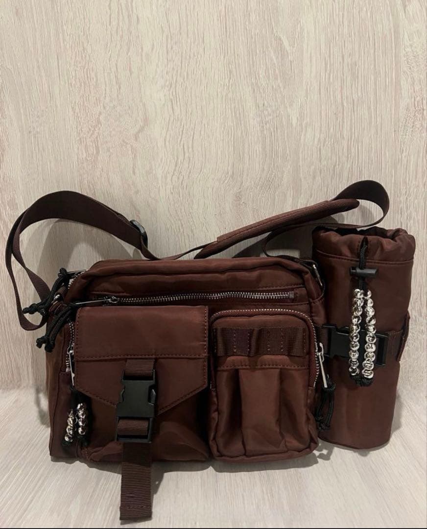 完売Ameri USEFUL MILITALY SQUARE BAG