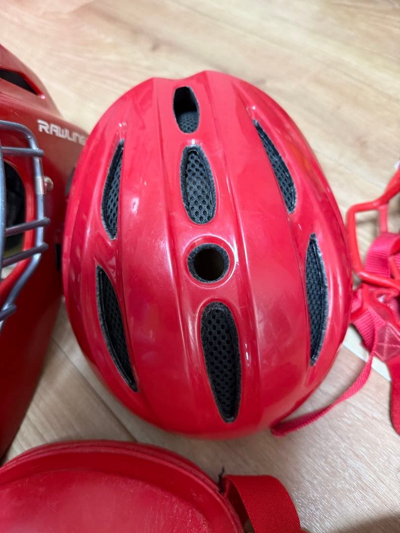 ミズノ キャッチャー防具セット(軟式)レッド