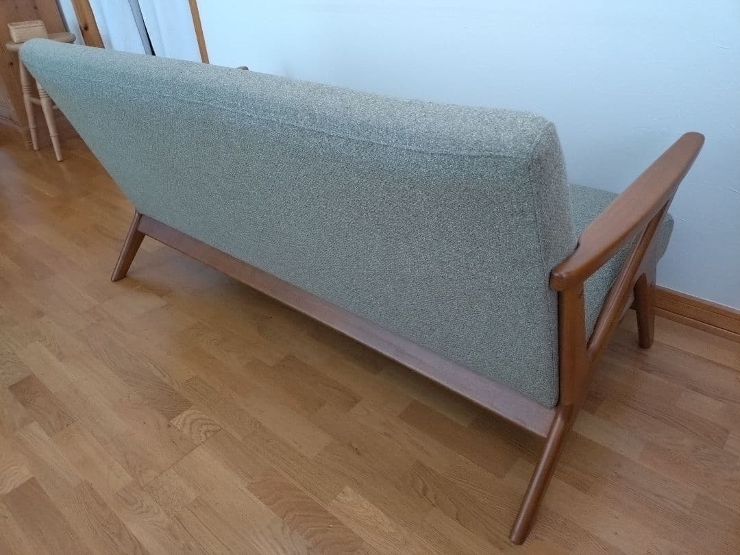 【送料込】East Wood 2.5人掛けソファ (unico)