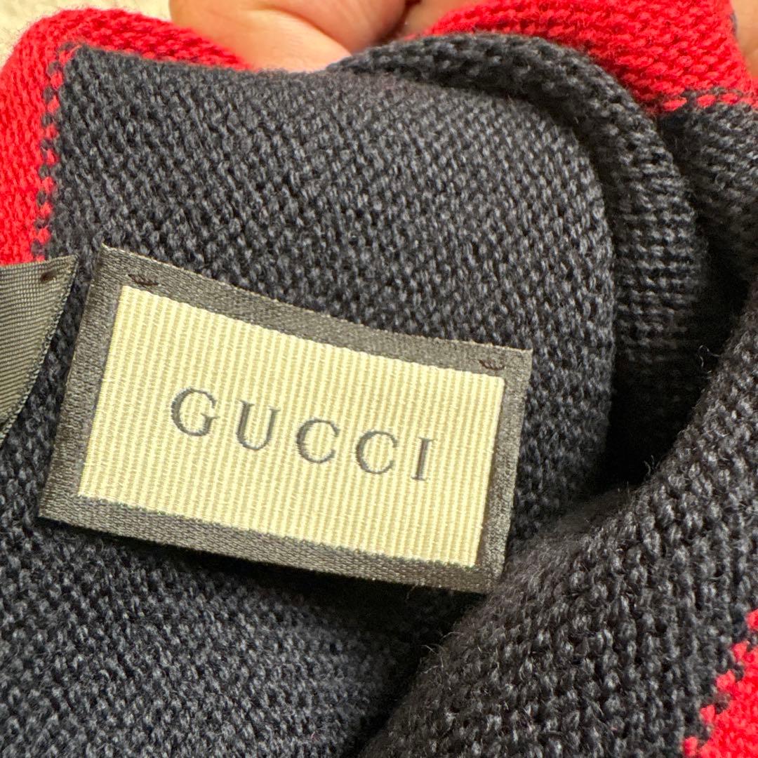 GUCCI GGロゴ付きネイビー・レッドニットビーニー