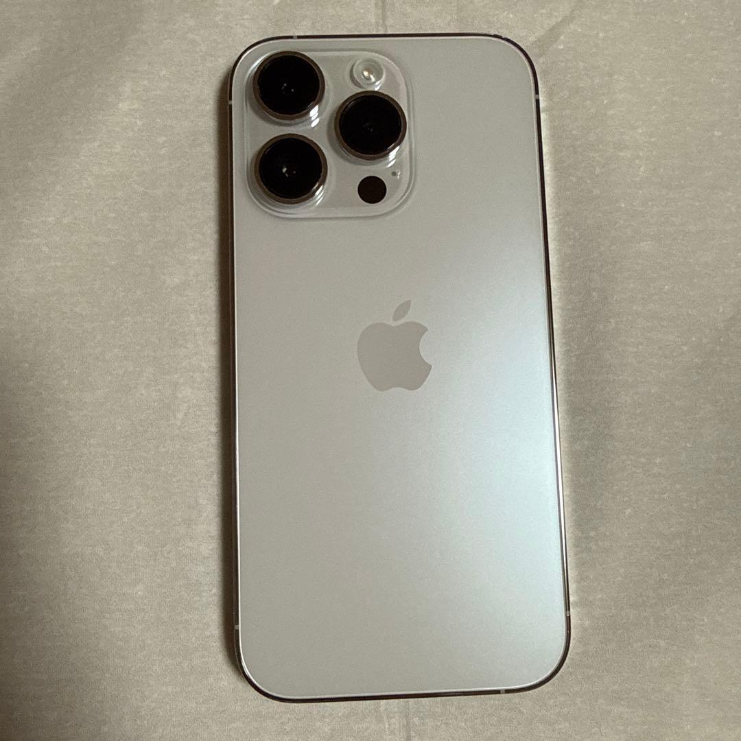 Apple iPhone 14Pro 本体