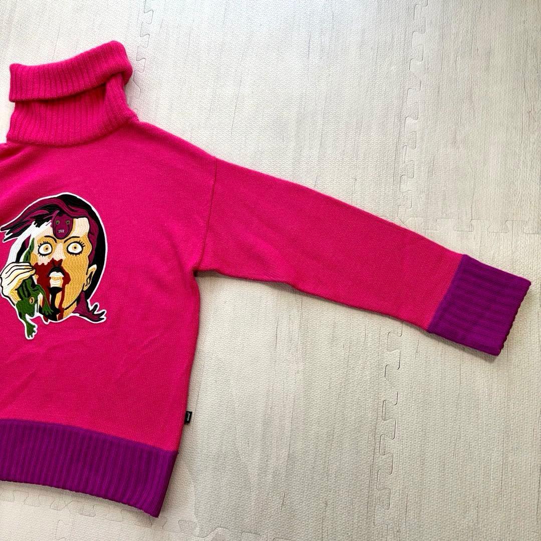 glamb ジョジョ ドッピオ タートルネック セーター ピンク