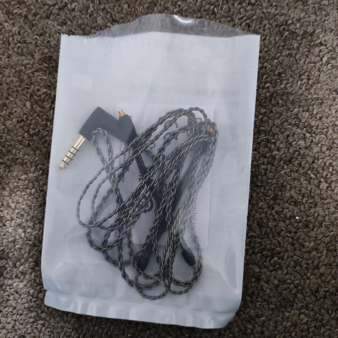【新品未使用】Sennheiser MMCXブレードケーブル 4.4mm