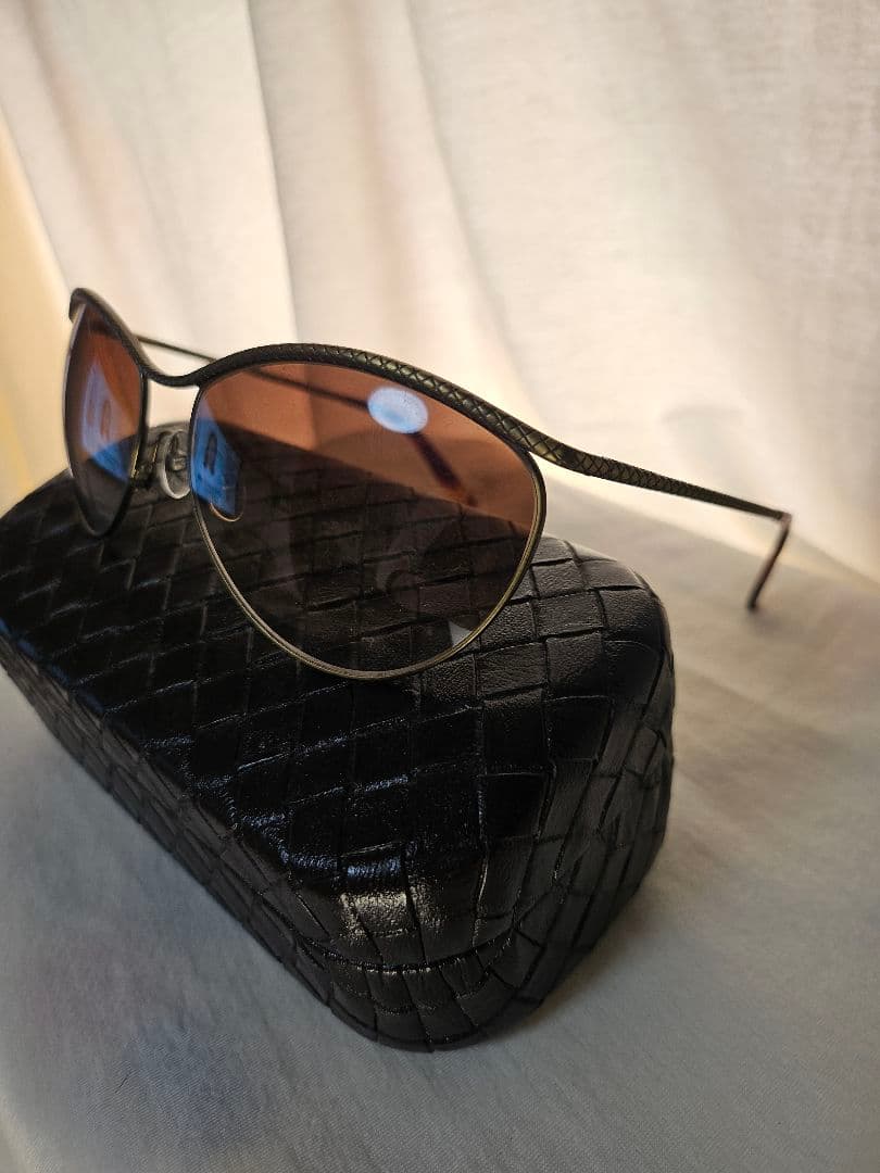 値下げしました！Bottega Veneta　サングラス