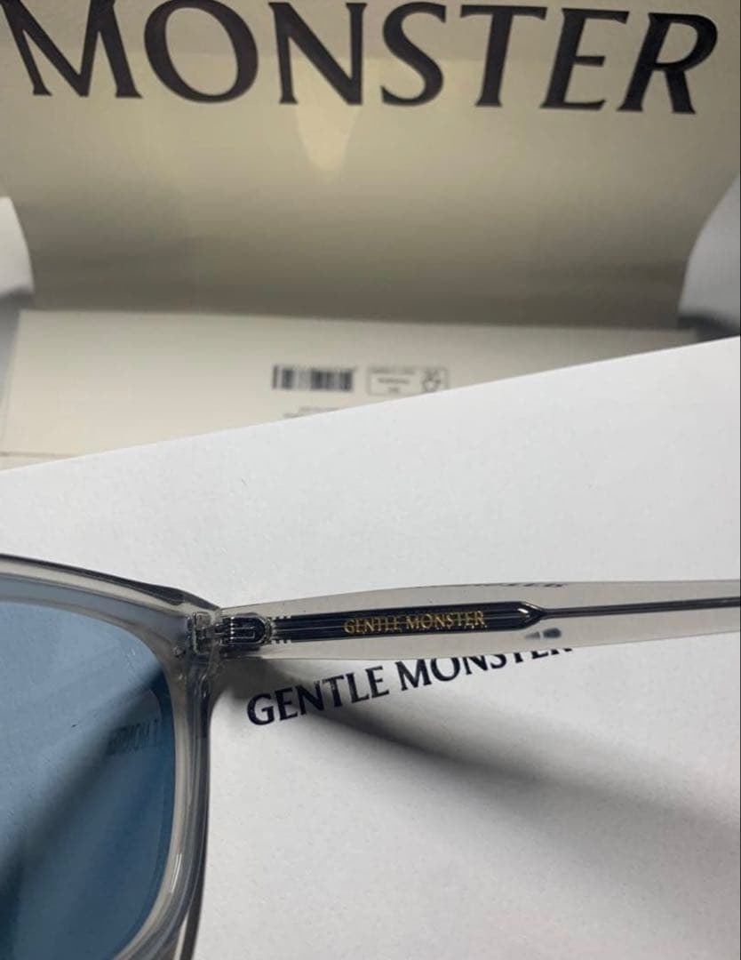 GENTLE MONSTER クリア・ブルー サングラス