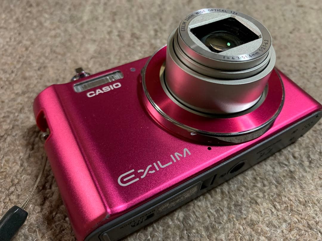 美品　CASIO（カシオ）デジタルカメラ EXILIM EX-ZS190 動作品