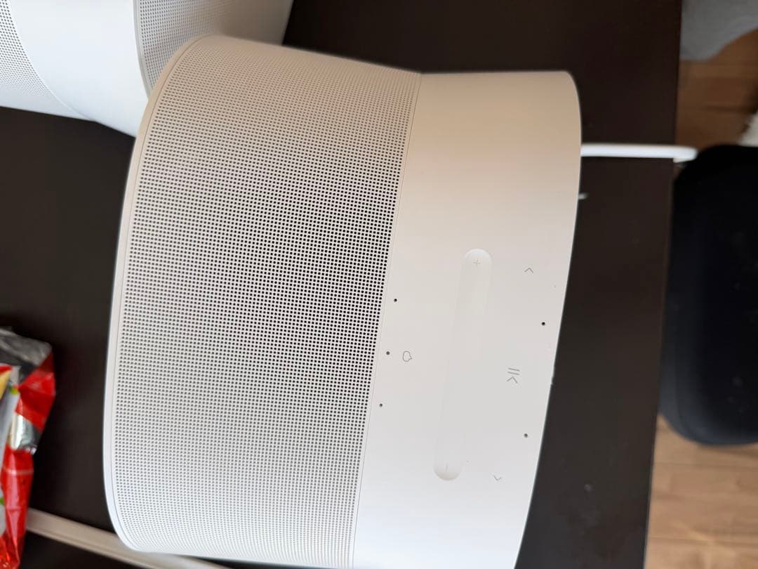 Sonos Era300 ホワイト2台、純正ウォールマウント