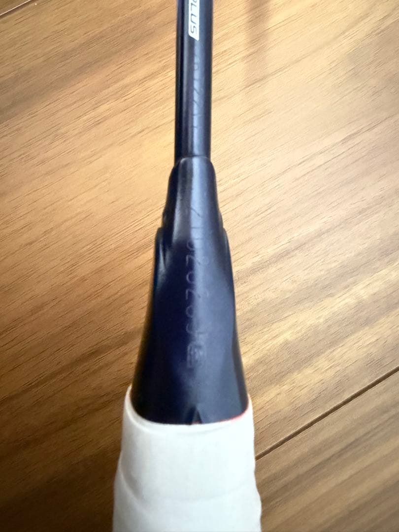 【こうた】バドミントンラケット ASTROX100ZZ 4UG5