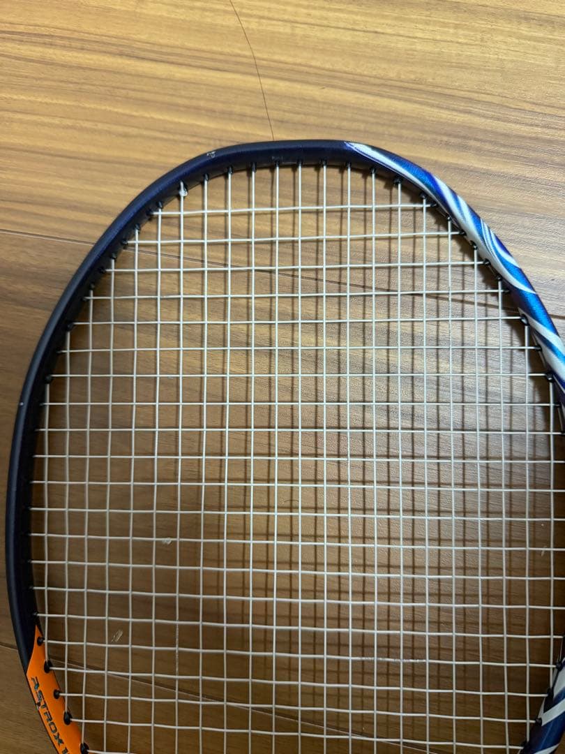 【こうた】バドミントンラケット ASTROX100ZZ 4UG5