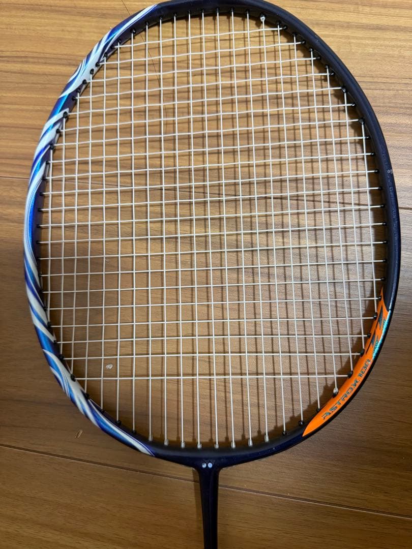 【こうた】バドミントンラケット ASTROX100ZZ 4UG5