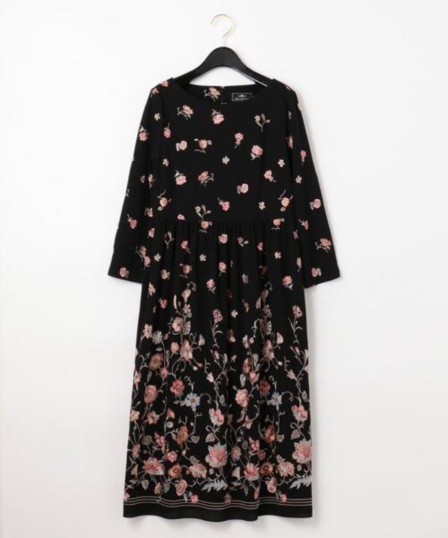21AW♡グレースコンチネンタル サラサフラワー刺繍ワンピース 36 上品