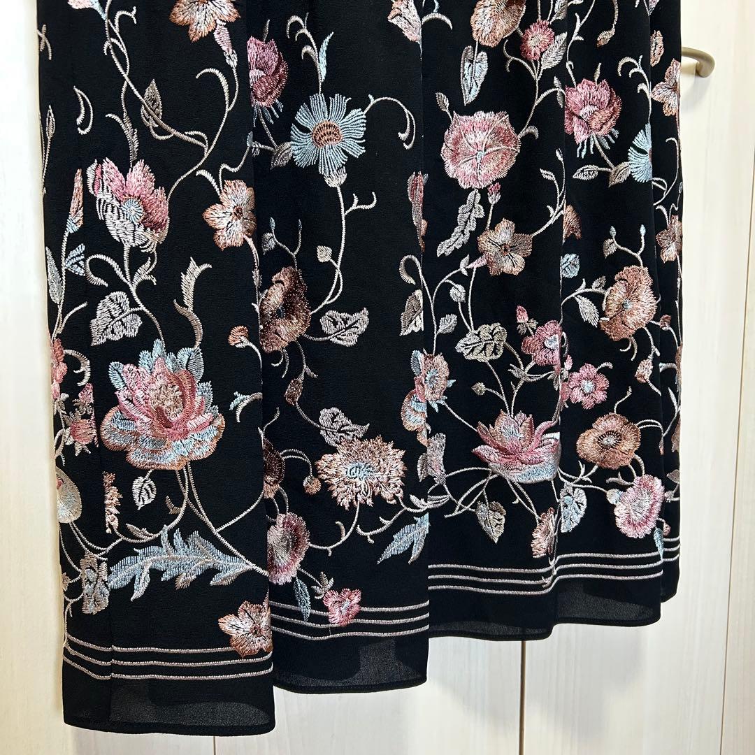 21AW♡グレースコンチネンタル サラサフラワー刺繍ワンピース 36 上品