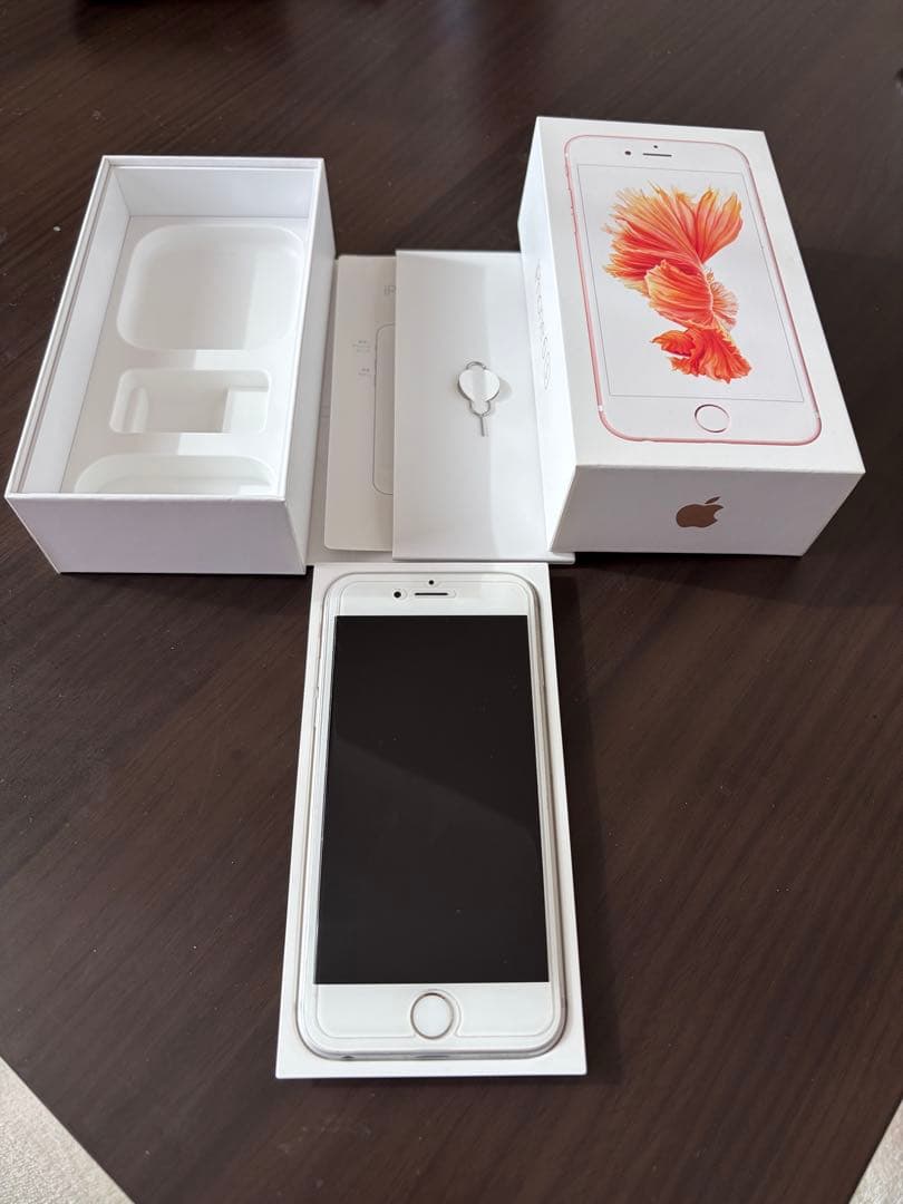 【美品】Apple iPhone 6s シルバー 本体 32GB 箱付き
