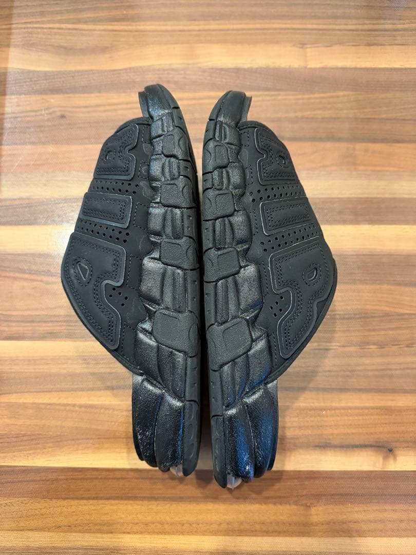 NIKE AIR MORE UPTEMPO SLIDE ナイキモアテンスライド