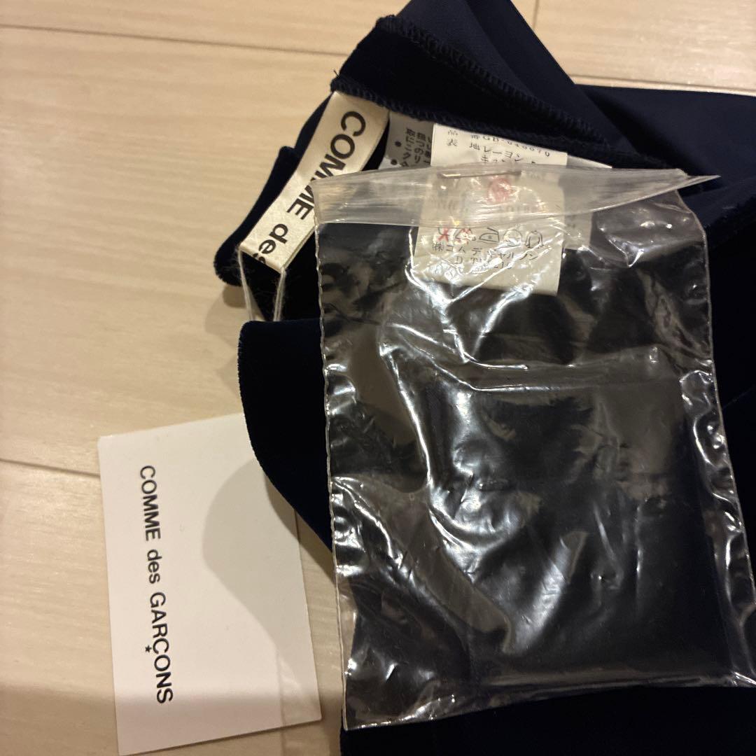 週末タイムセール☆COMME des GARÇONS ネイビートップス