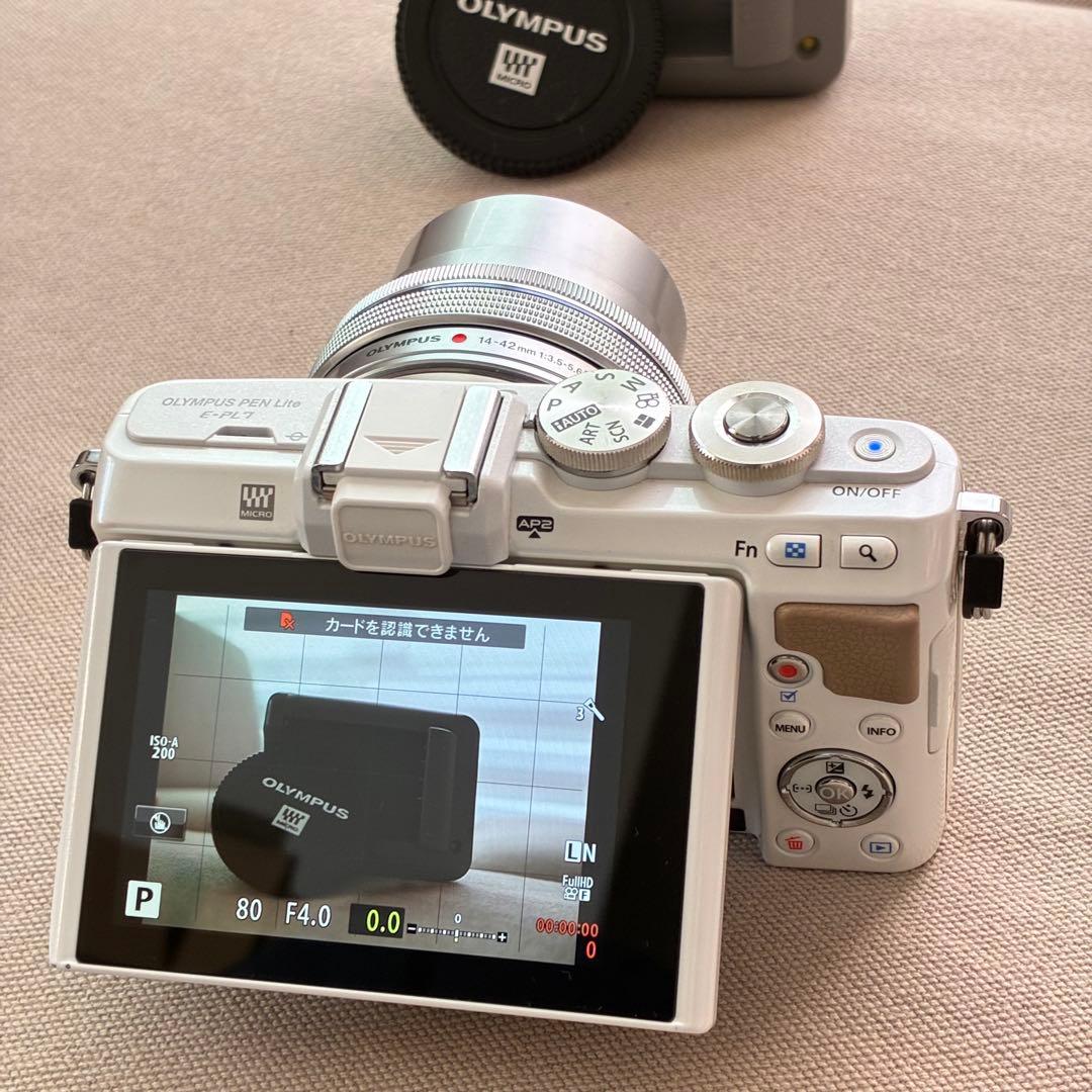 OLYMPUS PEN E PL7ミラーレス一眼カメラ 本体